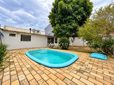 Pátio com piscina e área de lazer — Casa com 3 quartos à venda em Nossa Senhora do Perpétuo Socorro, Santa Maria/RS