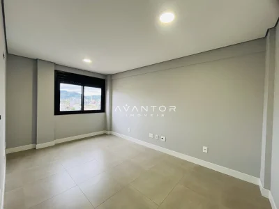 Dormitório com vista da janela — Apartamento à venda no Residencial Fernando Pessoa, em Nossa Senhora de Lourdes, Santa Maria
