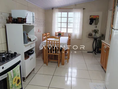 Cozinha integrada com sala de jantar — Casa com 3 quartos à venda em Passo D'Areia, Santa Maria/RS