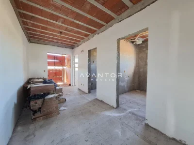 Sala de estar em construção — Apartamento com 1 quarto à venda em Camobi, Santa Maria/RS