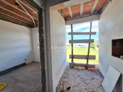 Sala com vista para área externa — Apartamento com 1 quarto à venda em Camobi, Santa Maria/RS