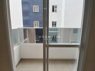 Sacada com vista para o prédio — Apartamento para alugar no Residencial Espírito Santo, em Centro, Santa Maria/RS