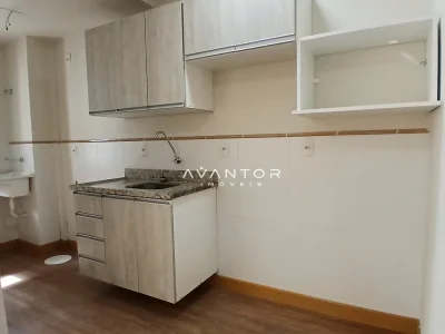 Cozinha com armários planejados — Apartamento para alugar no Residencial Espírito Santo, em Centro, Santa Maria/RS