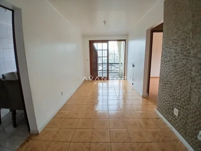 Sala de estar com sacada — Apartamento com 2 quartos à venda no Residencial Lazaro Levi Lapuente, em Bonfim, Santa Maria/RS