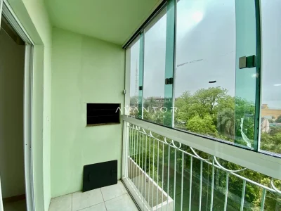 Sacada com vista para área verde — Apartamento com 2 quartos à venda no Residencial Nogueiras, em Bonfim, Santa Maria/RS