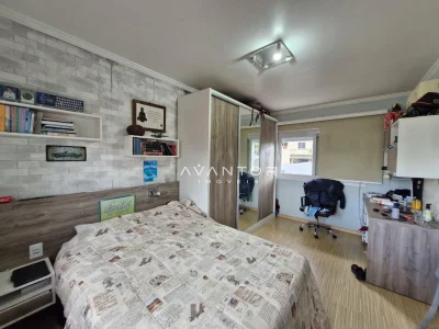 Dormitório com armários planejados — Casa com 4 quartos à venda no Residencial Dom Vitor III, em Camobi, Santa Maria/RS