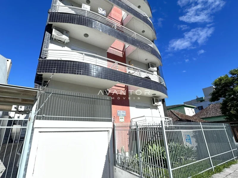 Fachada do prédio com sacadas — Apartamento para alugar no Residencial Dona Helena, em Nossa Senhora de Fátima, Santa Maria