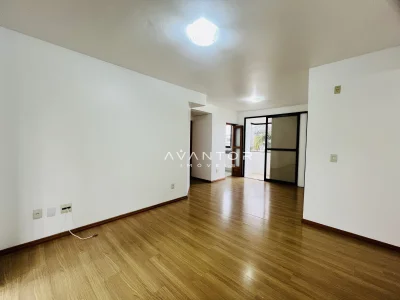 Sala de estar integrada à cozinha — Apartamento à venda no Residencial Felicita, em Nossa Senhora das Dores, Santa Maria/RS