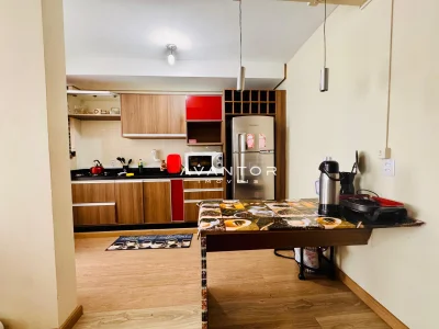 Cozinha integrada com armários planejados — Apartamento à venda no Residencial Ferrara, Santa Maria