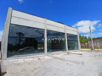 Fachada do prédio com garagem — Pavilhão para alugar em Uglione, Santa Maria/RS