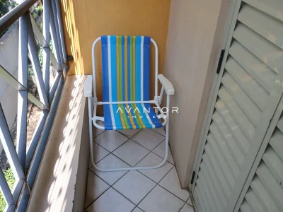 Sacada com piso em cerâmica — Apartamento com 1 quarto à venda em Centro, Santa Maria/RS