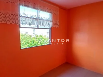 Ambiente interno com janela e vista para rua — Apartamento com 2 quartos à venda em Tancredo Neves, Santa Maria/RS