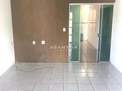 Sala de estar com piso em cerâmica — Casa com 4 quartos para alugar em Camobi, Santa Maria/RS
