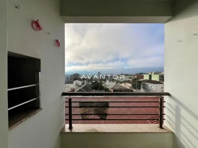 Sacada com vista da cidade — Apartamento à venda no Residencial Eng. Paulo Meinhardt, Santa Maria
