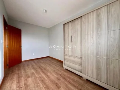Dormitório com armários planejados — Apartamento à venda no Residencial Eng. Paulo Meinhardt, Santa Maria