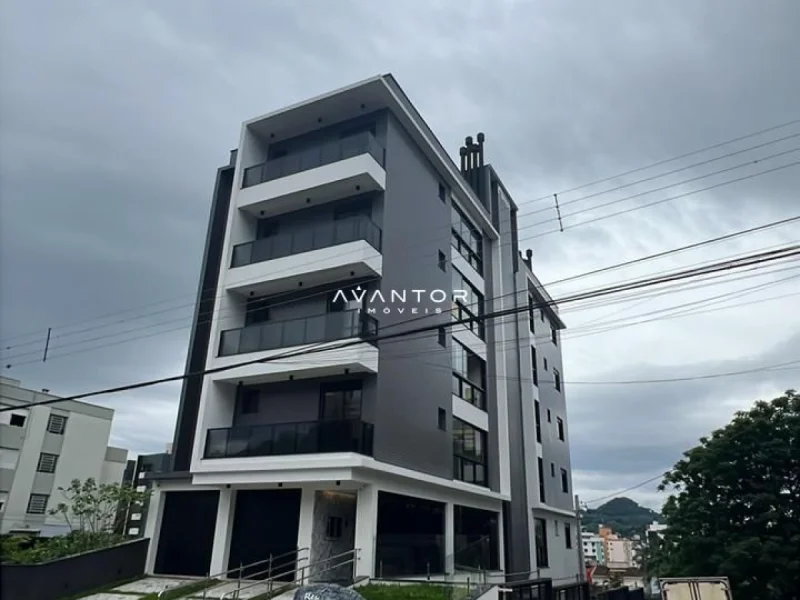 Fachada do prédio com sacadas — Apartamento à venda no Residencial Carol, em Nossa Senhora de Lourdes, Santa Maria/RS