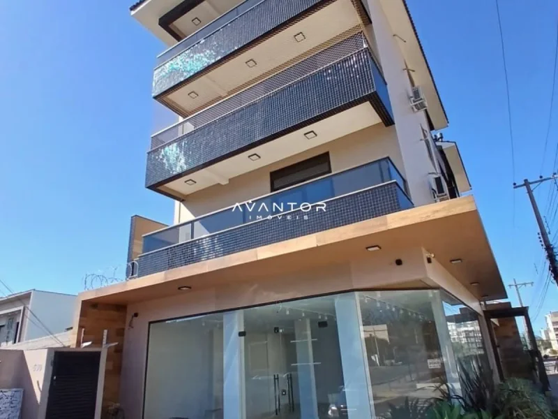 Fachada do prédio com sacadas — Apartamento com 2 quartos para alugar em Camobi, Santa Maria/RS