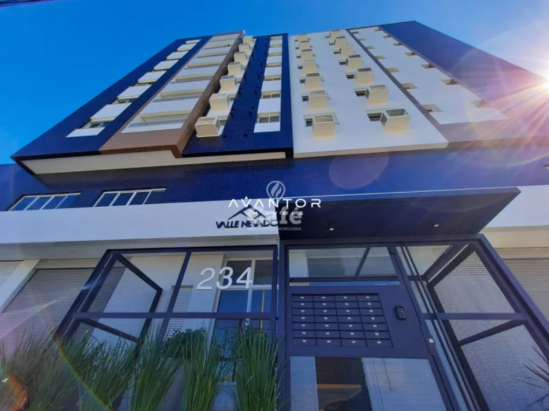 Fachada do prédio com múltiplos andares — Apartamento à venda no Edifício Valle Nevado, Santa Maria