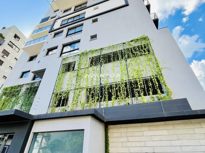 Fachada do prédio com sacadas verdes — Apartamento com 3 quartos à venda no Residencial Livty, em Centro, Santa Maria/RS