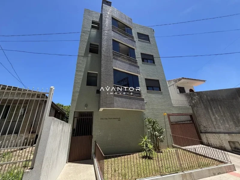 Fachada do prédio com revestimento em azulejo — Apartamento à venda no Residencial Eng. Paulo Meinhardt, Santa Maria