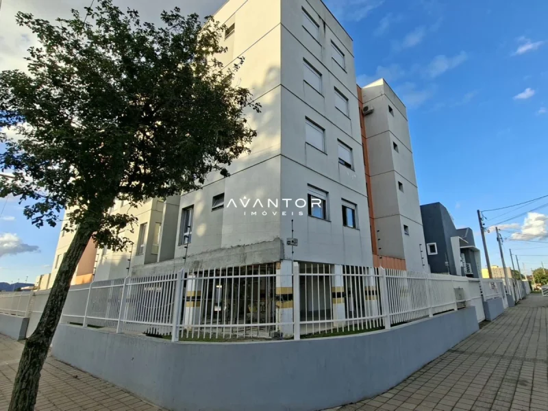 Fachada do prédio com garagem — Apartamento com 2 quartos à venda no Residencial Porto Seguro, em Lorenzi, Santa Maria/RS