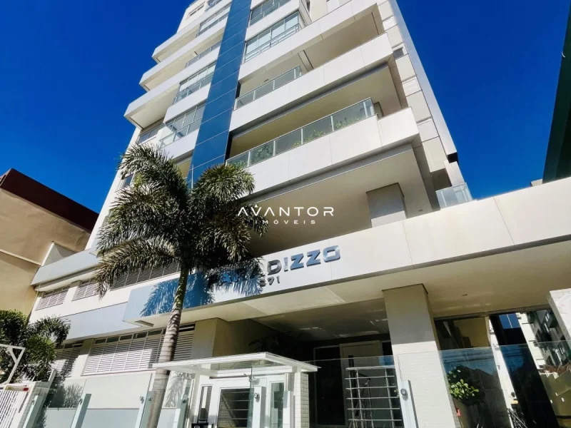 Fachada do prédio com entrada e paisagismo — Apartamento à venda e para alugar no Residencial Paradizzo, Santa Maria