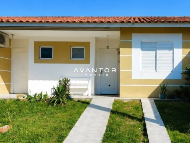 Fachada da casa com garagem — Casa de Condomínio à venda no Condomínio Moradas Santa Maria, em Cerrito, Santa Maria/RS