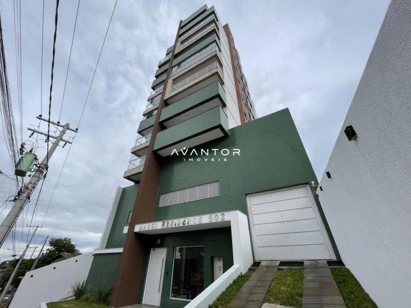 Fachada do prédio com garagem — Apartamento à venda no Edifício Madri Residence, em Nossa Senhora de Lourdes, Santa Maria/RS