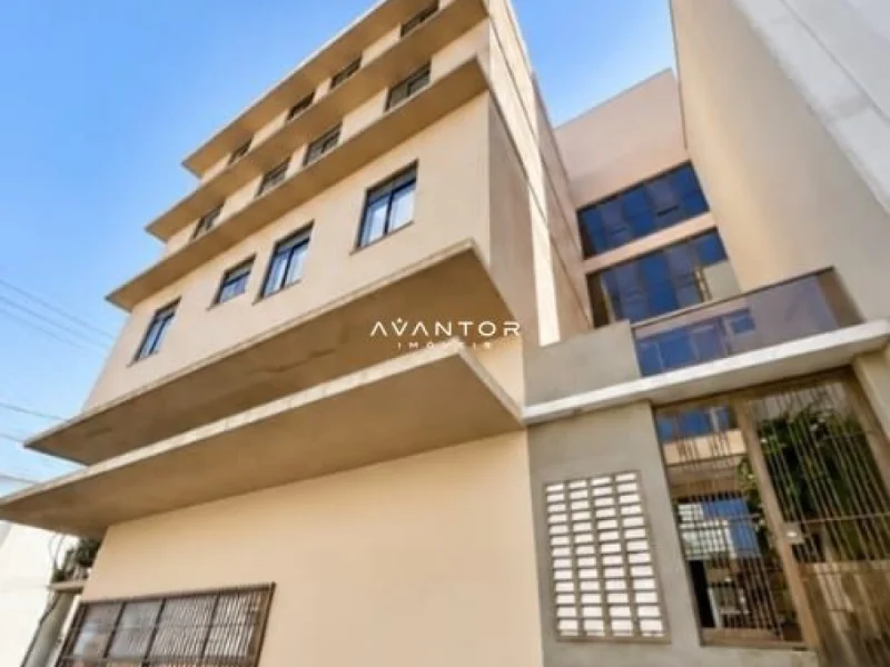 Fachada do prédio com múltiplos pavimentos — Apartamento à venda e para alugar no Edifício Santa Terezinha, Santa Maria