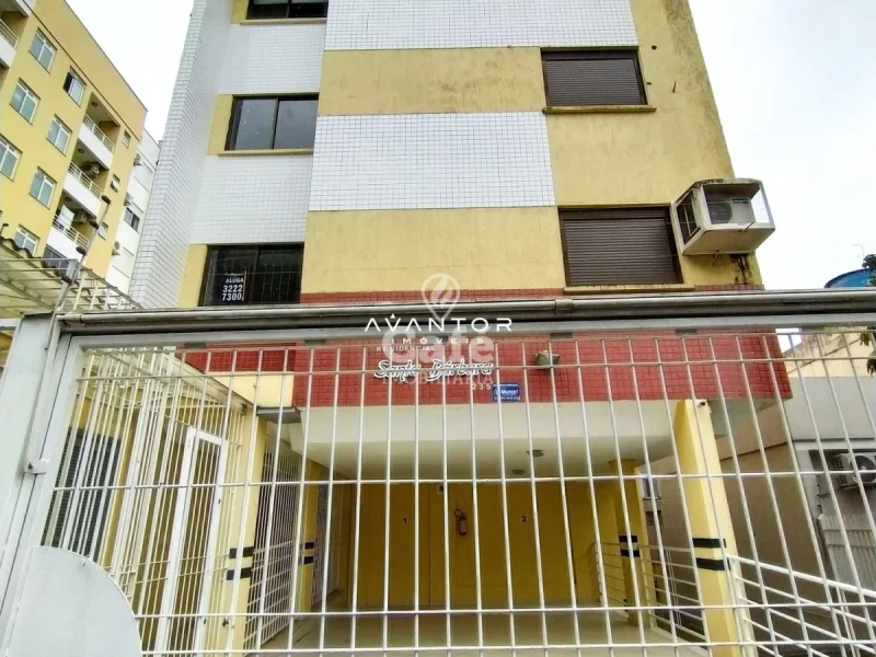 Fachada do prédio com garagem — Apartamento à venda no Residencial Santa Bárbara I, em Nossa Senhora do Rosário, Santa Maria