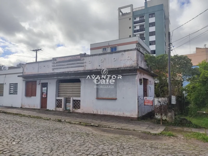 Terreno plano pronto para construir e tendo possibilidade de chegar a 24m de frente. Bairr — Terreno à venda em Nossa Senhora das Dores, Santa Maria